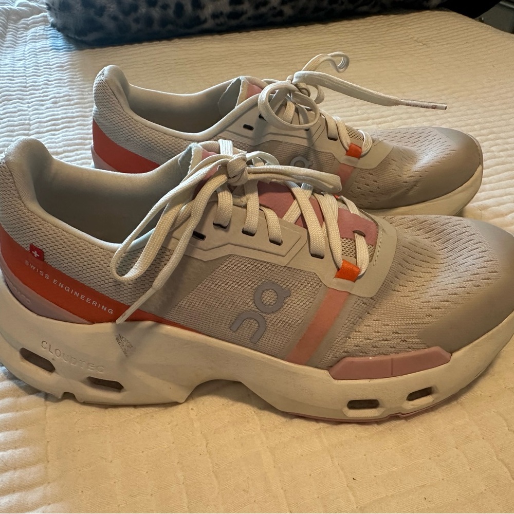 On Running cloudpulse training shoes
